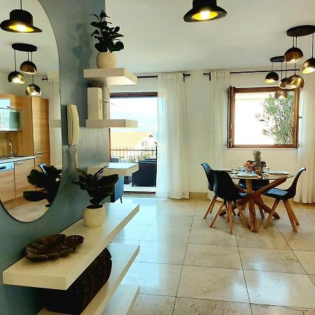 Apartment Livia สลาทิเน ภายนอก รูปภาพ
