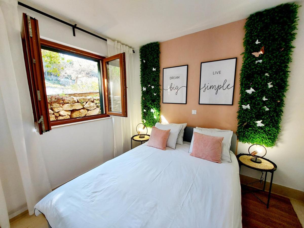 Apartment Livia สลาทิเน ภายนอก รูปภาพ